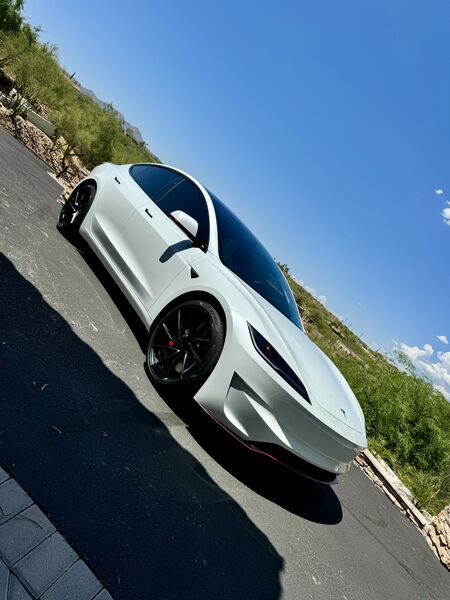 Tesla Model 3 Performance